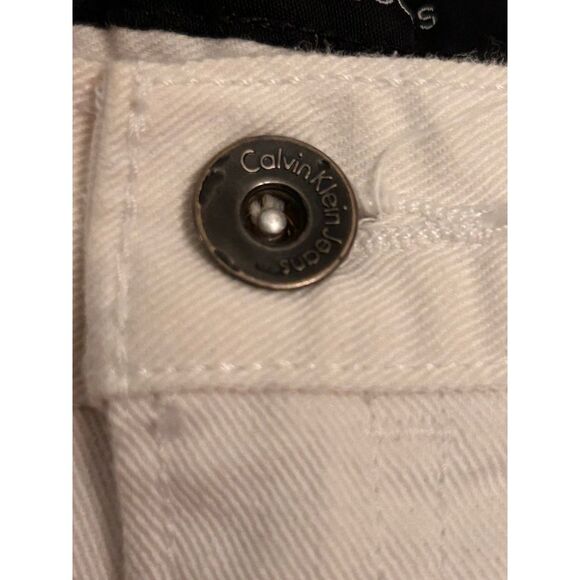 Calvin Klein Women Shorts Size 6 - Picture 2 of 4